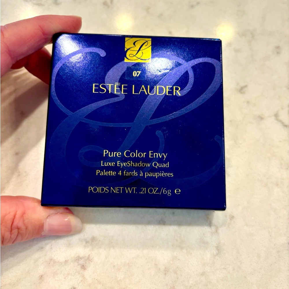 Estée Lauder eyeshadow palette NWT